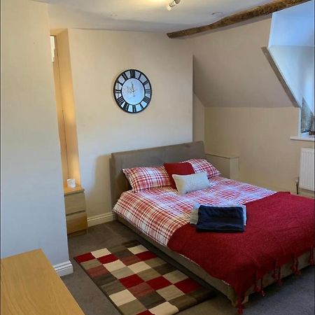 Studio Double. Own Bathroom, Shared Kitchen Bewdley Exteriér fotografie