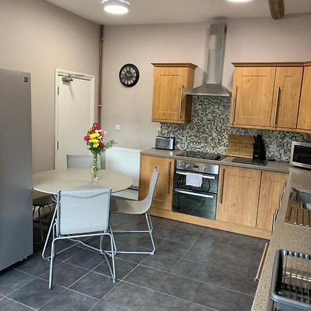 Studio Double. Own Bathroom, Shared Kitchen Bewdley Exteriér fotografie