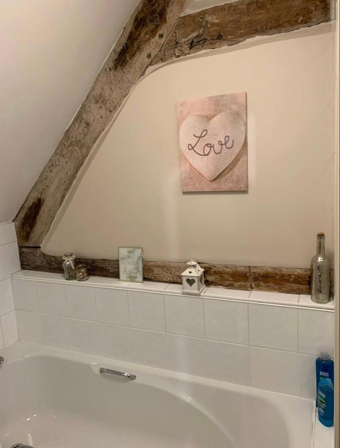 Studio Double. Own Bathroom, Shared Kitchen Bewdley Exteriér fotografie