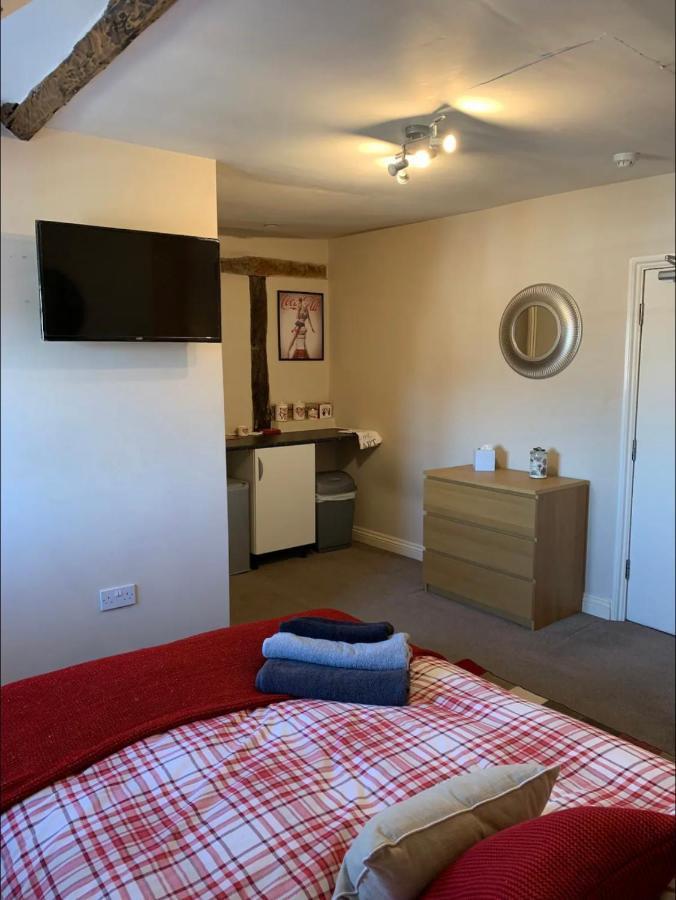 Studio Double. Own Bathroom, Shared Kitchen Bewdley Exteriér fotografie